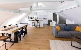 Stay Near The Magic 6 Persons Apartment, 1 -Minute Walk To Mulhouse Christmas Market!